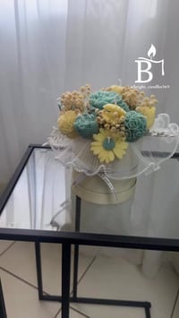 هدية • شمعة • ديكور