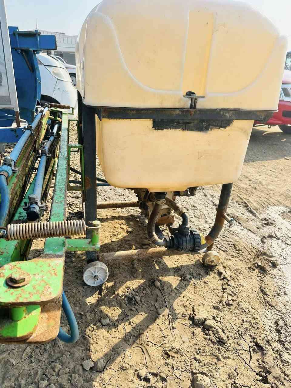 السلام عليكم للبيع معدات زراعيه مرشات حجم 400 لتر مستخدام وجديد حجم 600 حجم 800 لتر باذراه حجم خمس وزنات مستخدمه شرط نظافه العنوان واسط الزبيديه للستفسار اتصل ***********
***********
