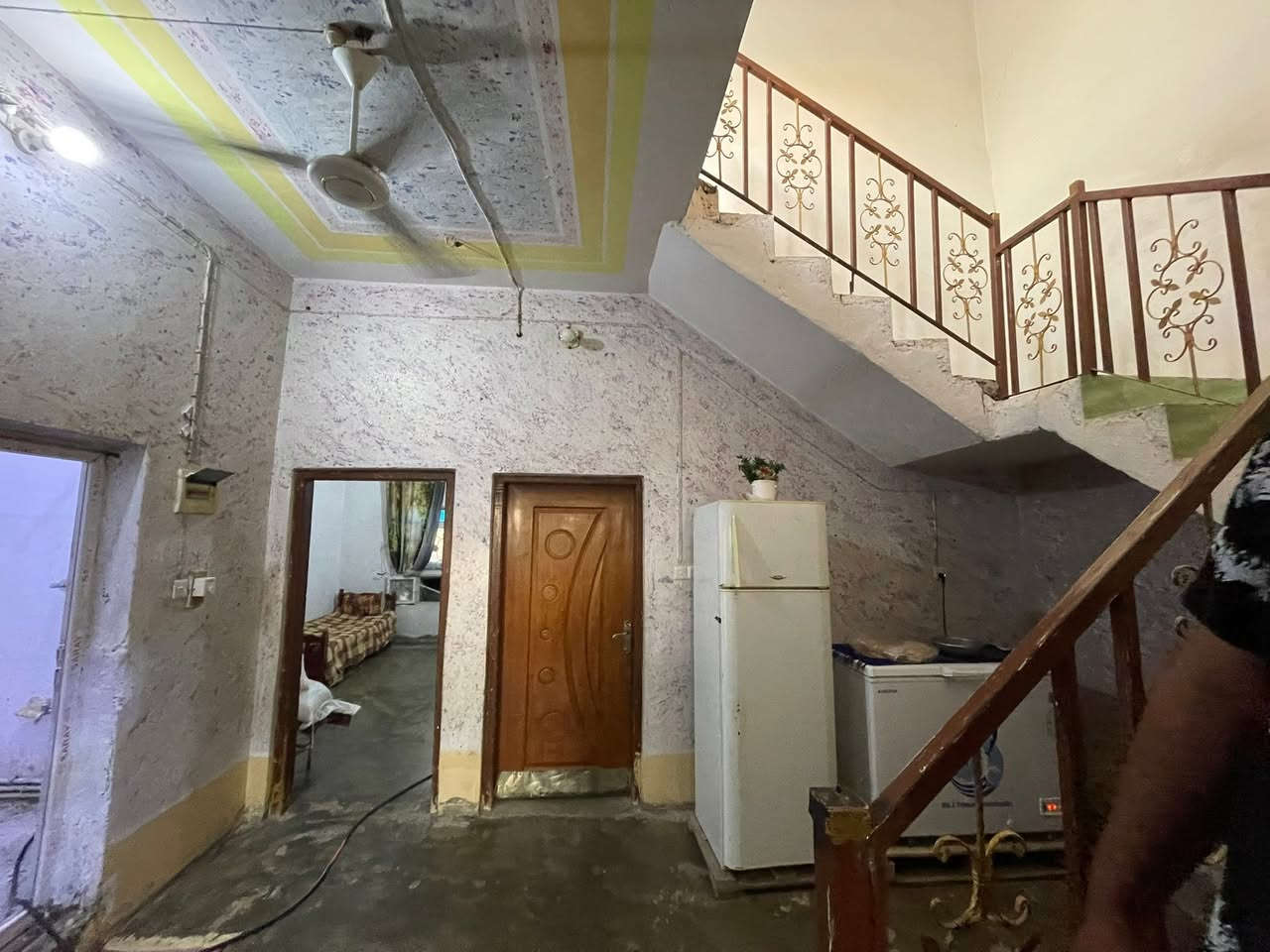 بسم الله..  ماشاء الله 🏰 مشتمل للبيع 
مساحة 130متر🔹واجهة 7 ونزال 20 
سند 📄25 ملك صرف📃 الموقع حي العسكري خلف المتنزه الجديد 
يوجد كافة الخدمات يحتوي ع استقبال + صاله ومطبخ وغرفة نوم صحيات داخليه و خارجيه +مناور على طول بيت والطابق الثاني 🏡صاله وغرفة نوم وصحيات 
السعر 110وبي مجال بسيط 🏠. للاستفسار الاتصال على الرقم☎️ 
***********
***********
📞📞📞📞📞📞📞📞📞📞📞📞📞📞📞📞📞📞🏚️
