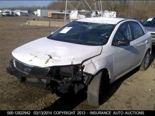 السلام عليكم
فورتي 2013
مكينه 2000 دوش 
كير at 
حادث صور موجوده بلمنشور 
كير محرك خير من الله 
بدون دواخل حادثه 
كله ليبل واحد السياره 
شباب رحمه لهلكم هيه صفره لاتخابرني تكلي شبيه صبغ لو شبيه معجون هيه صفره ترا اكيد بيه معجون 
مكاني بغداد الكاظميه جكوك 
***********
السعر 85 وبيه مجال بسيط حك المعاينه
