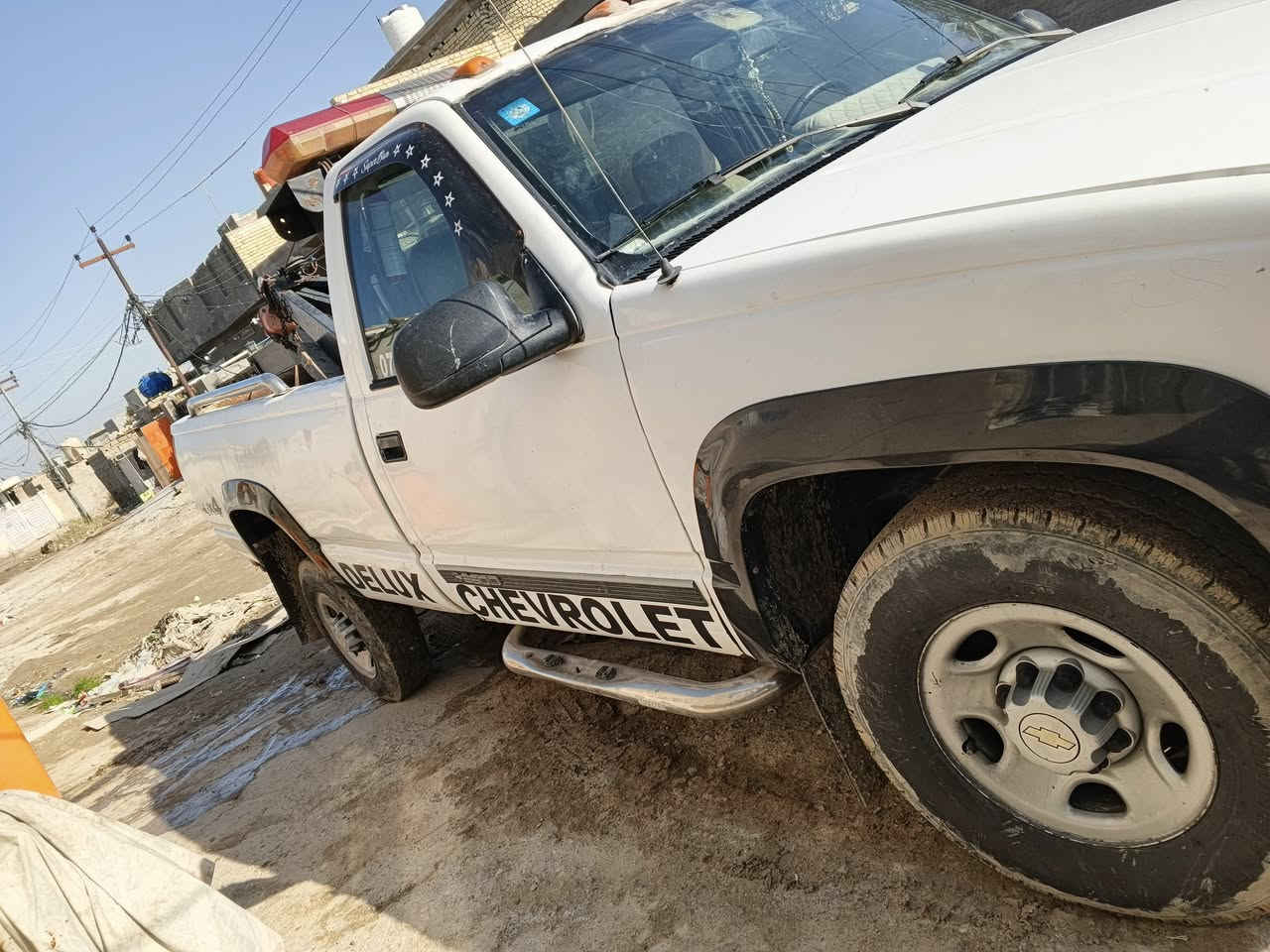 تحية طيبه بهباهان شوفرليت كرين
موديل 93  رقم واسط بسمي  تحويل مباشر 
كير ومكينه خير من الله كفاله 
كشرتها كلش حلوة تخبل. السيارة. بلصورة موحلوة عوزها غسله 
السيارة جاهزه من كلشي تخم تاير باتري كهربائيات  
السعر 50وبيها مجال للشراي يدلل  
عنواني كوت 
وهاذ رقمي  ‏‪***********‬‏
