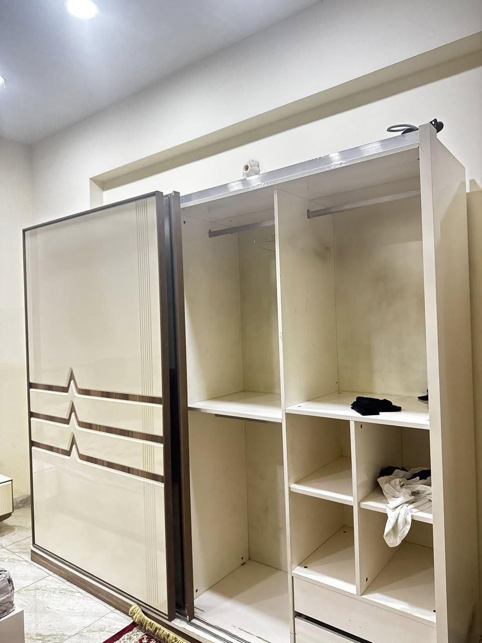 غرفة تركية ب٧٠٠ وبي مجال للاستفسار *********** مكاني بغداد زيونه
