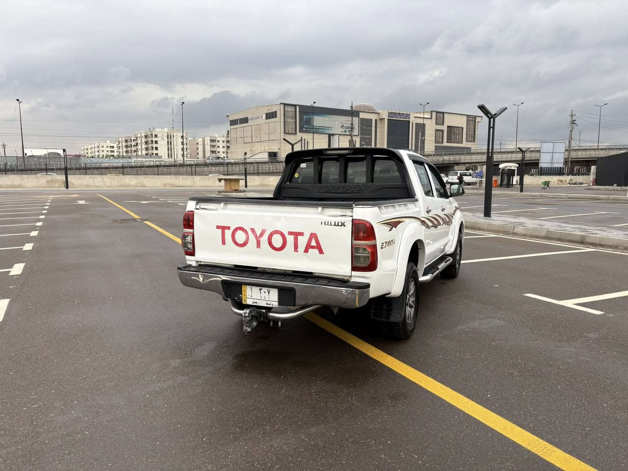 هايلوكس 2012
ماشيه 180 
سياره خير من الله بدون نقص 
بيه صبغ جامغ امامي وخلفي فقط 
رقم مميز واسط 
السعر 188 بيه مجال بسيط 
مكاني بغداد 
للستفسار ***********
