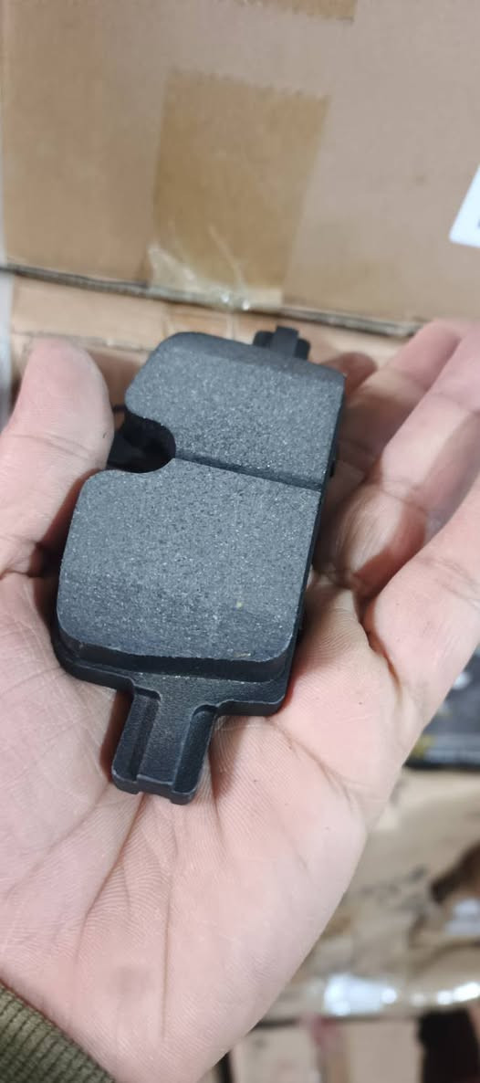 خلفي يوكن+تاهو 2022/2025ماركه FED ضمان الجودة العالية بدون صوت بدون غبار سلاسه في التوقف جمله مفرد للتواصل***********
