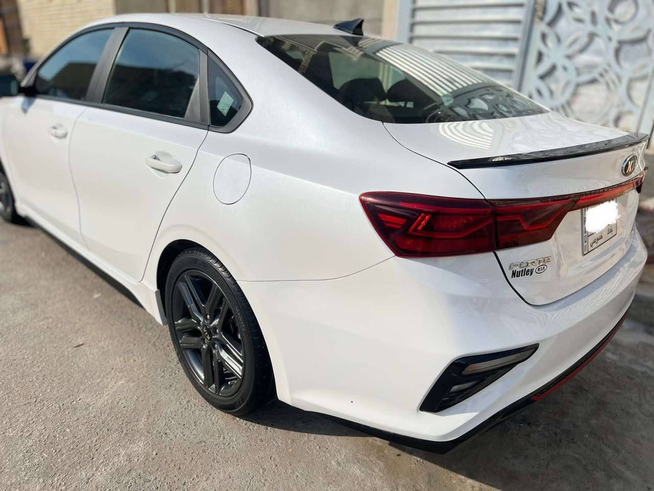 كيا فورتي جي تي لاين 2021
KIA Forte GT Line
DOHC 2000 مكينة
ماشية 20mi
بصمة، كشنات جلد , أشارة ترحيب بالأبواب ,بك لايت لد وباقي المواصفات جي تي لاين موضحة بالصور...
الصور ورقم الشاصي توضح جميع التفاصيل 
تبديل فقط دعامية الأمامية ونفس لون بدون صبغ
{(                           ~بدون ايرباك ~                               )}
رقم بغداد بأسمي

‼️السعر علق بتم يجيك السعر بالخاص ‼️

📍مكان السياره كربلاء المقدسة

📞 رقم صاحب السياره ***********
