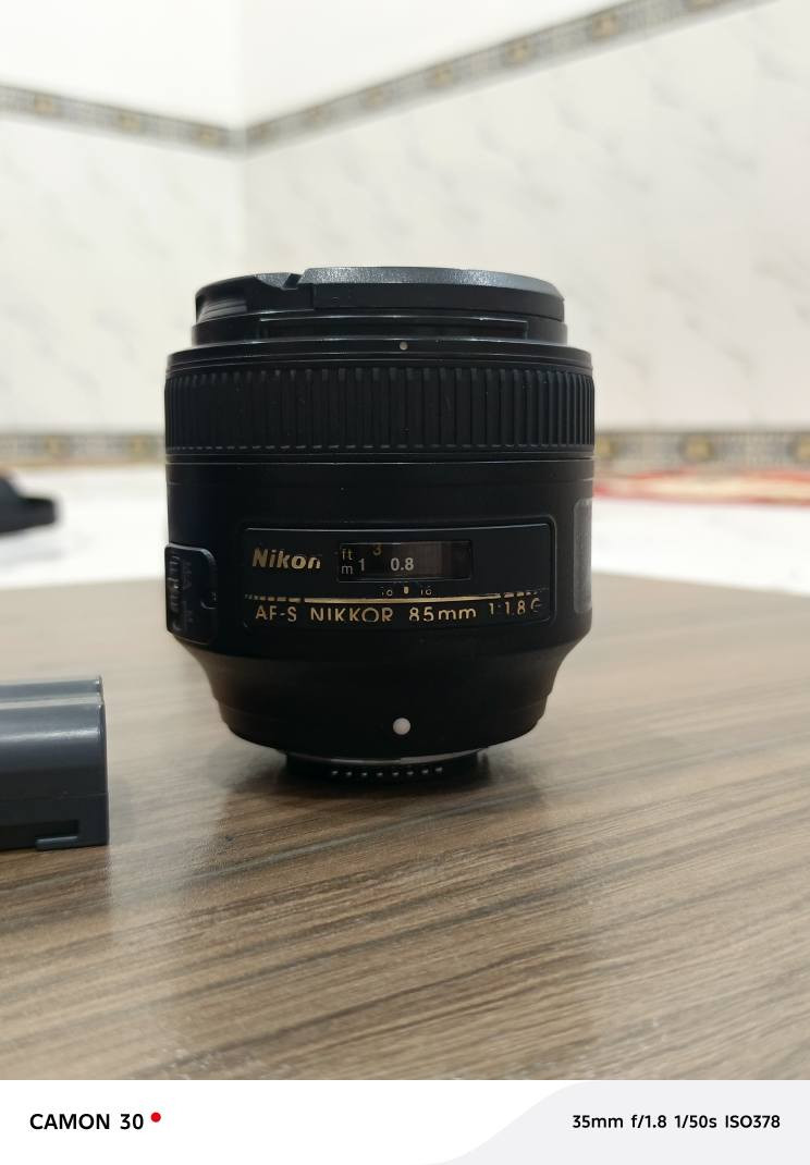 كامره نيكون 610 وعدسه 85 .1.8 برايم 
للاستفسار *********** الرفاعي, ذي قار
