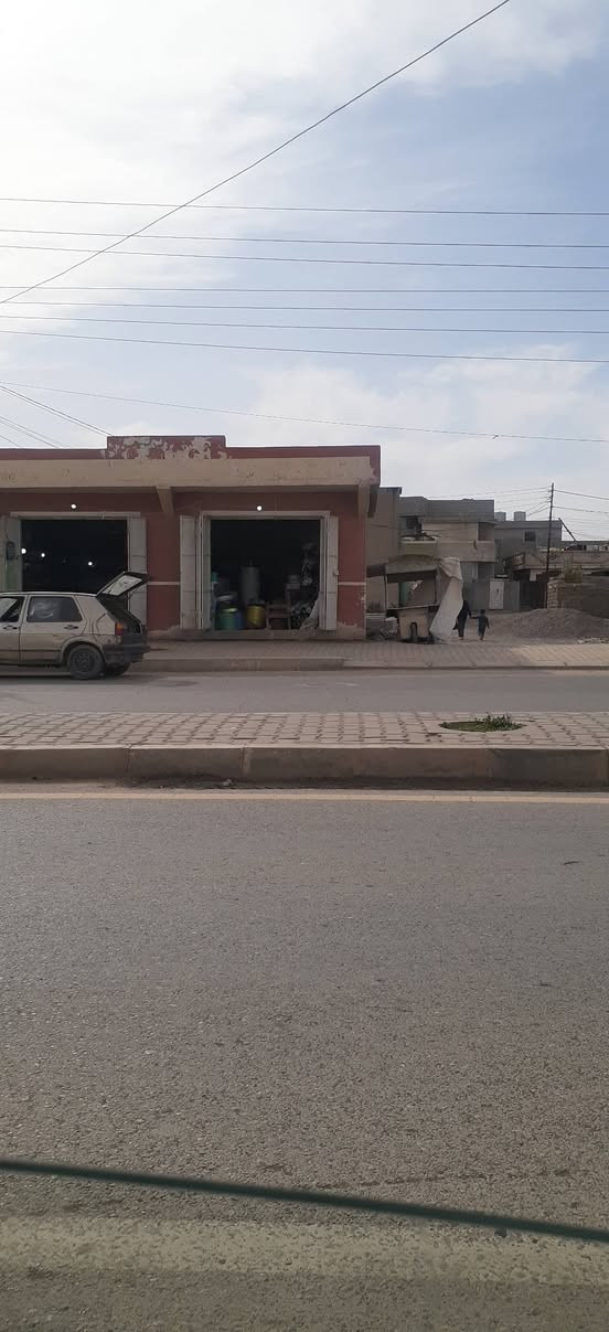 السلام عليكم محل للبيع الموقع بعاجه جاهز وماجر التصال علا الرقم ***********
