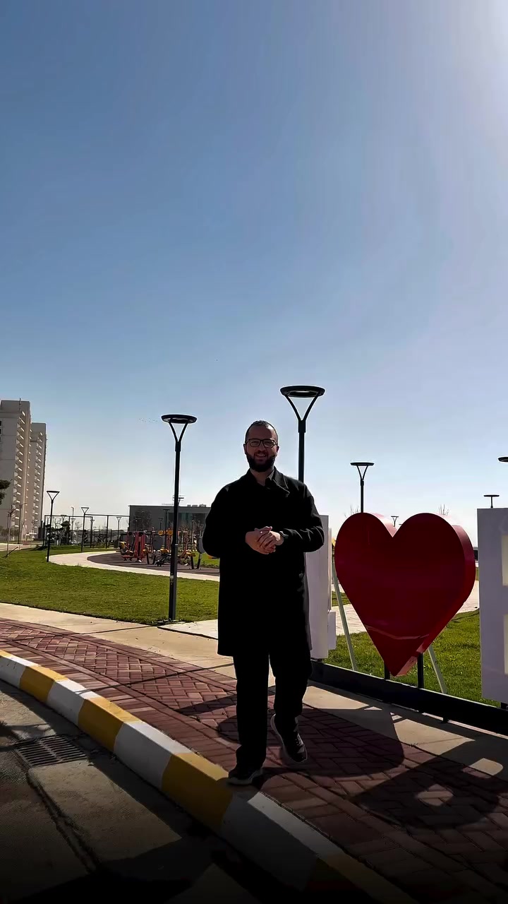 ⚜️باشور ستی⚜️

🔹زەوی بۆ فرۆشتن
کە ڕووبەریان( ١٥٠ مەترە )
پانی: ١٠ مەتر 
درێژی: ١٥مەتر 
🔹ڕاستەوخۆ دەکرێت بە ناوی کڕیارەوە 
🔹بە کەمتر لە سێ مانگ تەواوی خزمەت گوزاریەکان دابین دەکرێت 

بۆ زانایاری زیاتر پەیوەندی بکە یاخود سەردان بکە 
📞***********
📞***********
📍ناونیشان: بەرامبەر میران سیتی کۆمپانای میوان هاوس 

#kurdsitan#realestat#explorar#foryou#slemani#foryoupage
