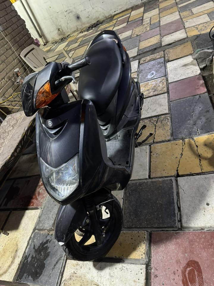 سلام عليكم للبيع سكنس ياباني سرعه 110جديده الدراجه بلاديه السعر 650وبيه مجال بسيط للاستفسار ***********بغداد حي القاهره
