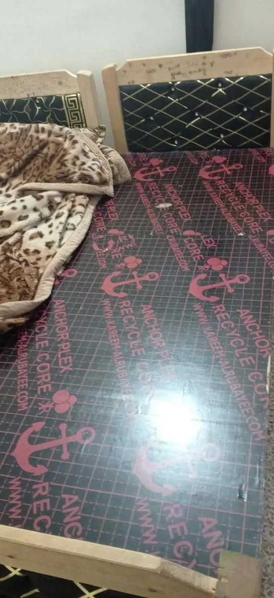 للبيع تخوت عدد 3 نظاف خشب عراقي
سعر الواحد 50 بي مجال موصل


**إذا كنت صاحب هذا الإعلان وتريد حذفه لأي سبب، رجاءا أرسل رسالة إلى الدعم الفني**