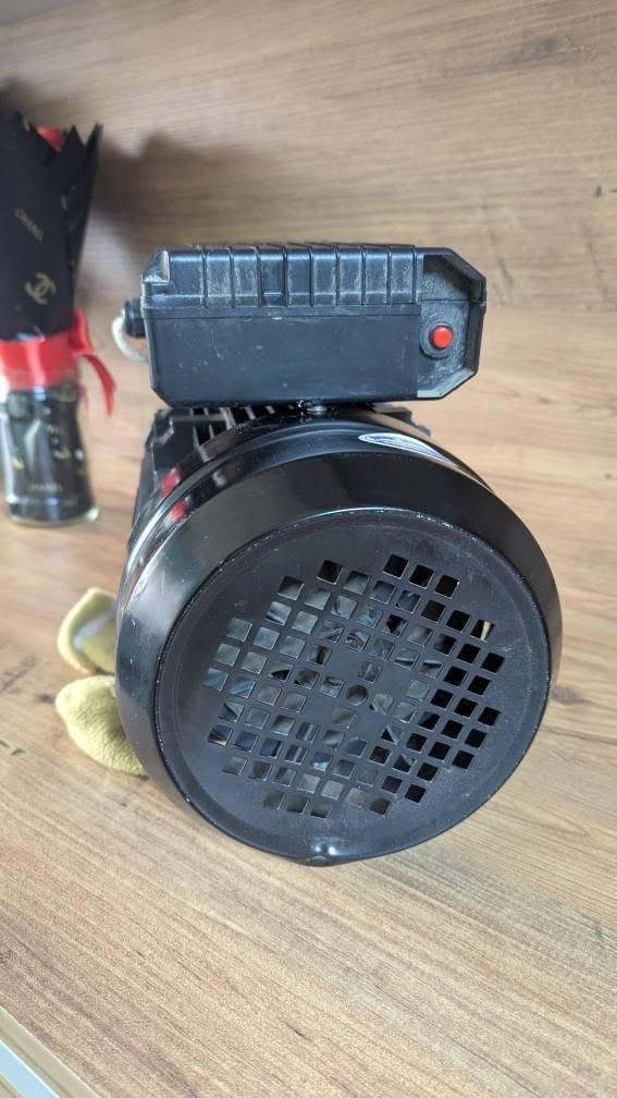 ماتۆڕ بۆ فرۆشتن 
مارکەی autosan ی تورکی 
٣ ئەسپ
٢٨٥٠ ئاڕپی ئێم
١٣.٥ ئەمپێر لە کاتی هەستان 
مۆدێلی ٢٠٢٣
سنگڵ فەیست 
وڵاتی ڕوسیا بۆ تورکیا دروستی کردووە زۆر کەم ئیشی کردووە بۆ هەموو ئیشێک ئەبێت لەفی لە سەدا سەد مس نرخی ١٥٠ هەزار شوێن سلێمانی *********** السليمانية, العراق
