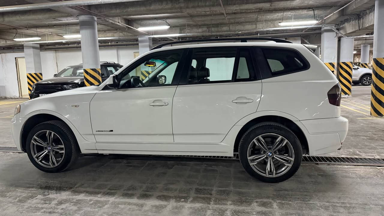 للبيع 2010— BMW X3
فول مواصفات

✅ بانوراما
✅ محرك 6 سلندر بنزين
✅ ايرباكات سليمة
✅ كشنات جلد كهرباء مع ميموري
✅ تدفئة كشنات (هيتر)
✅ تحكم ستيرن
✅ تثبيت سرعة
✅ أضوية زينون
✅ مرايا كهرباء مع نزول تلقائي عند الباركينغ
✅ طقم تايرات جديد أصلي
✅ بوليش كامل جديد
✅بادي كيت M

📌 السيارة بيها فقط 3 قطع صبغ خفيف بدون أي دواخل
📌 المحرك بشرط
📌 رقم أربيل
📌 الممشى: 250,000 كم

سيارة نظيفة جدًا، قوية، ومصروفها اقتصادي بالنسبة لفئتها
رقم اربيل 
مكان السيارة بغداد بغداد, العراق


**إذا كنت صاحب هذا الإعلان وتريد حذفه لأي سبب، رجاءا أرسل رسالة إلى الدعم الفني**
