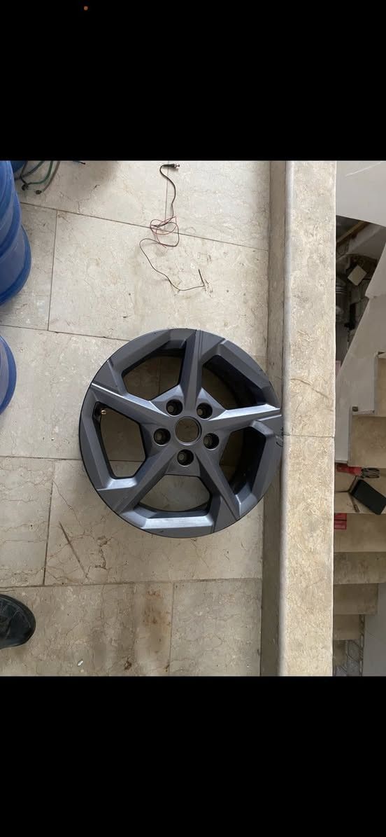 شباب عندي غراض كي فور للبيع للاتصال على الرقم ***********
