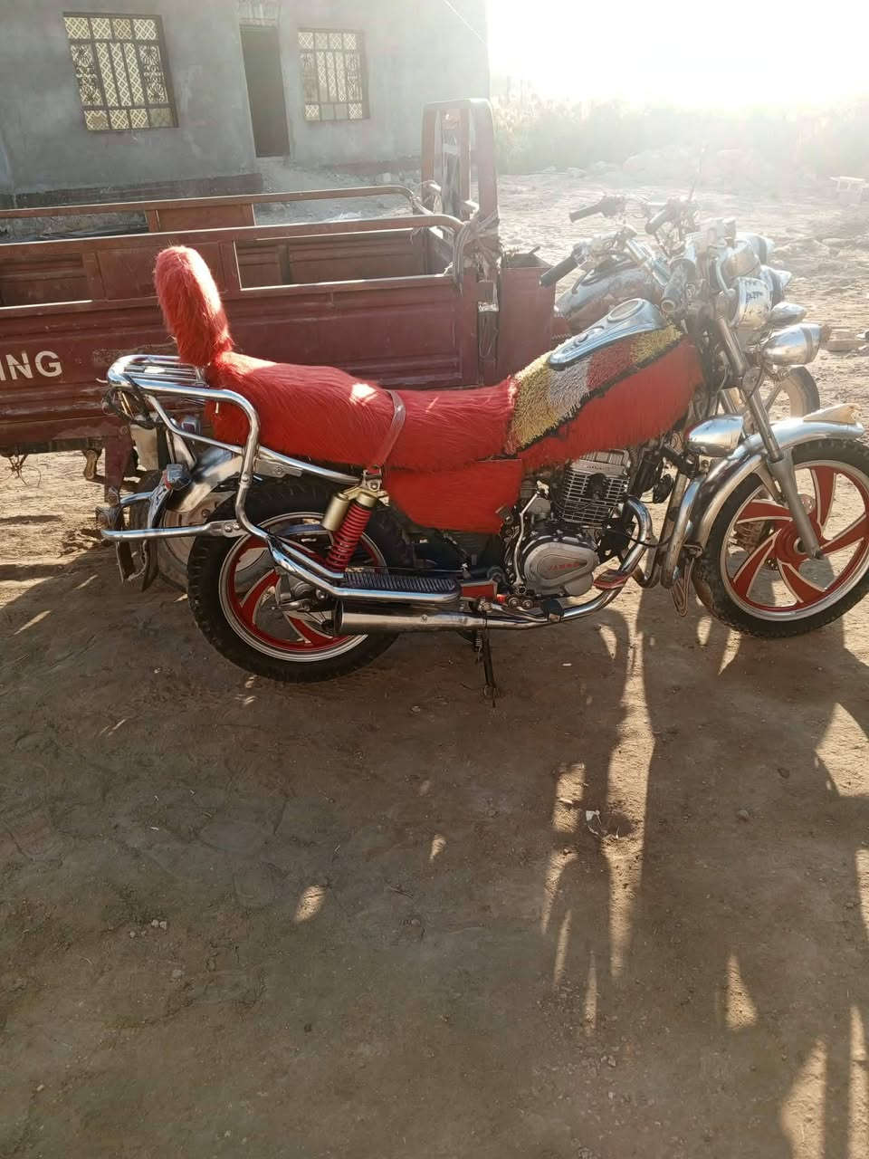 السلام عليكم دراجه للبيع جوندا جديده هذا رقم صاحبها (***********)
