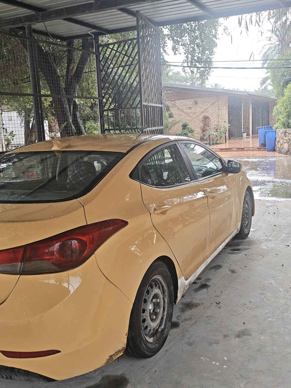 الانترا 13للبيع امريكي محرك 2000
حادث جاملغ امامي يمين السعر 82 للستفسار الاتصال ع  ***********
