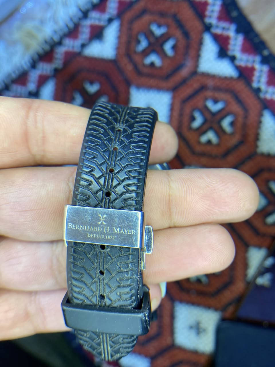 برنارد اتش. ماير سويسري اصلي
ساعة يد رجالية برنارد اتش. ماير دريفت ستانلس ستيل زرقاء

       قطر ساعة  44 مم

نوع الحركة كوارتز
مادةستانلس ستيل
مقاس السوار
20.50 سم
سنة الإنتاج
 2019سير وقفل اصلي 
بدون مرفقات   
سعر 110 الاف يتوفر توصيل


**إذا كنت صاحب هذا الإعلان وتريد حذفه لأي سبب، رجاءا أرسل رسالة إلى الدعم الفني**