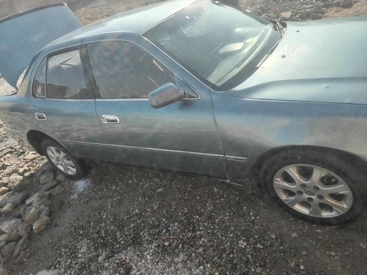 السلام عليكم كامري للبيع سياره جاهزه مكينه وكير شرط رقم ذي تحويل مباشر بسمي مكفوله من ضربه لقويه  ولعيب  ولعيب شرعي حداديه تخم تاير جديد كهربائية شاشه سعر 45 وبيه مجال قليل عنوان ناصريه مركز ***********  غير متواجد عله تواصل  خابر وبيك خيل وتدلل
