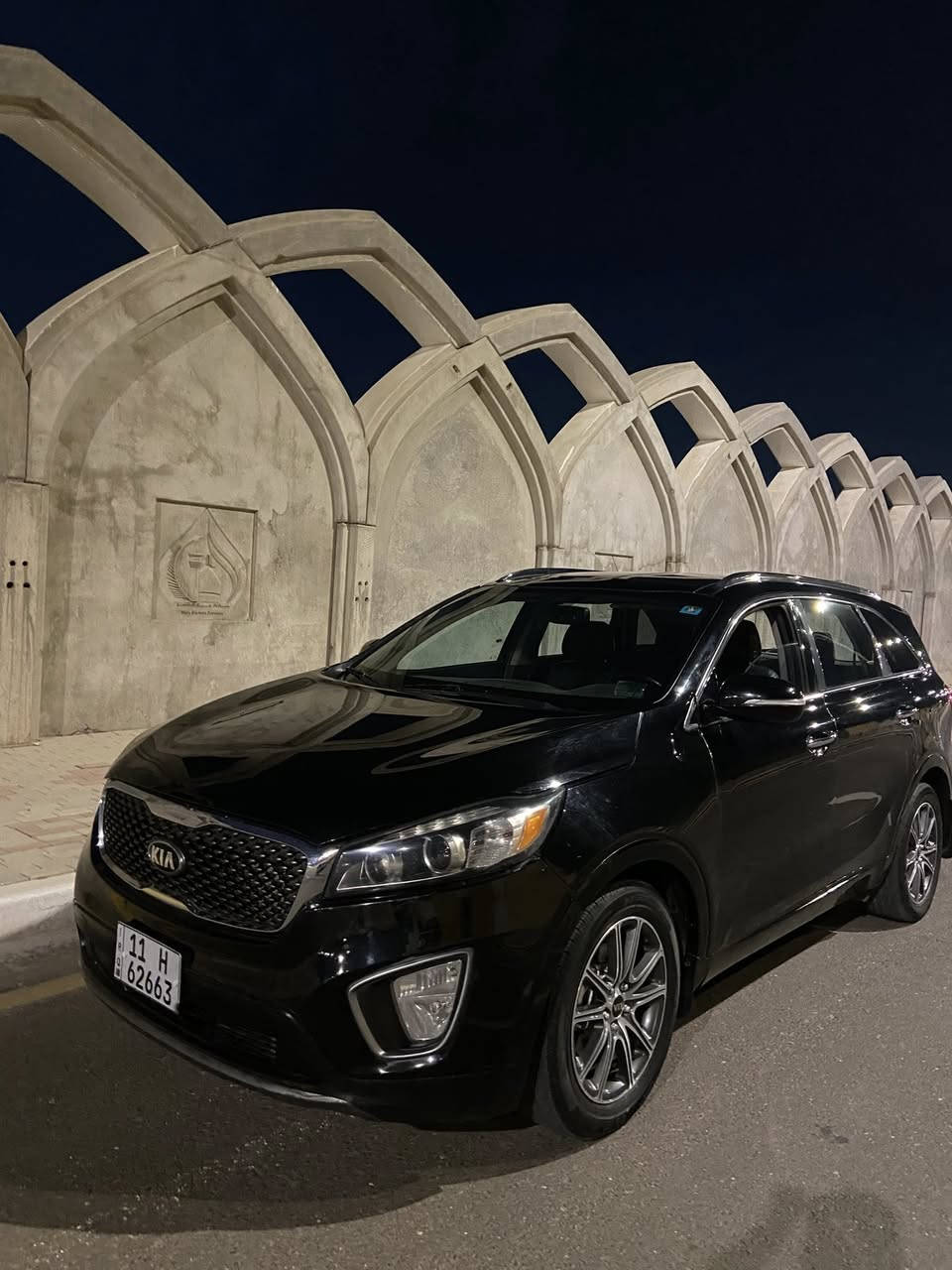 السلام عليكم سورنتو 2016 فول مواصفاتSXخنك 
رقم بغداد دولي بيه 2صبغ چاملغ وبنيد فقط 

1-اشاير مري
2-شفط مري 
3-بصمه
4-بنورامه 
5رادار خلفي 
6-رادار امامي 
7-رادارات جانبيه
8-شاشه بلاديه 
9-كشنات جلد 
10-تدفئه كشنات 
11-لد امامي
12-لد خلفي 
13-كأمره دواره
14-لايت عدسه 
15-جنطه كهرباء 
بعد بيه هواي مواصفات ماذاكرهن تبريد تدفئه شغال 
محرك 6سلندر وارد امريكي 
العنوان كربلاء 
للستفسار :***********
السعر 165
