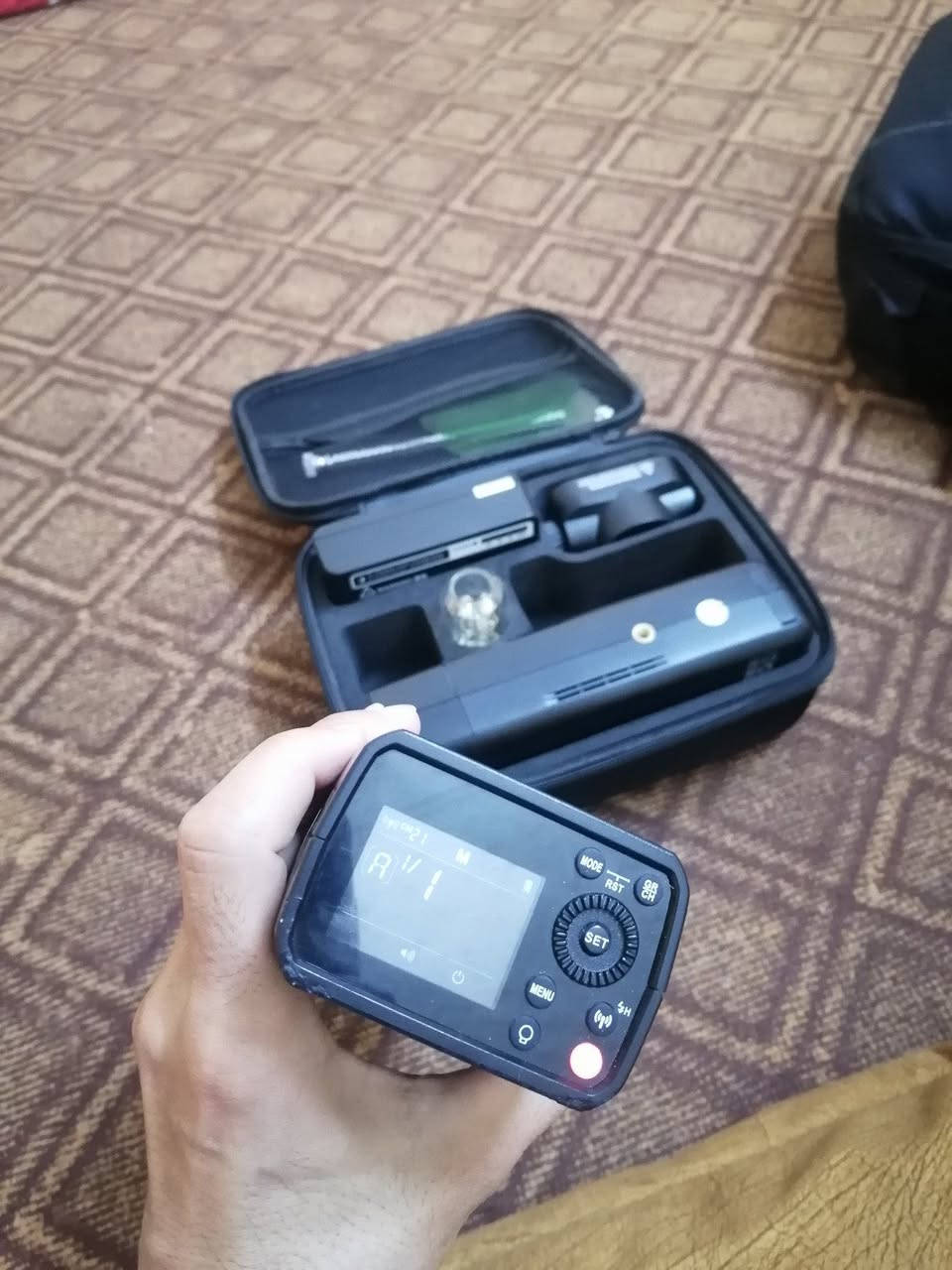 كودكس عدد 2 للبيع نضافه ٩٠ ٪
Ad200pro + Ad200
الجهازين وياهم شاحنه واحده فقط + جنطه سعرهم ثنينهم ٣٧٥ الف ركز عدد ٢ مو واحد


**إذا كنت صاحب هذا الإعلان وتريد حذفه لأي سبب، رجاءا أرسل رسالة إلى الدعم الفني**