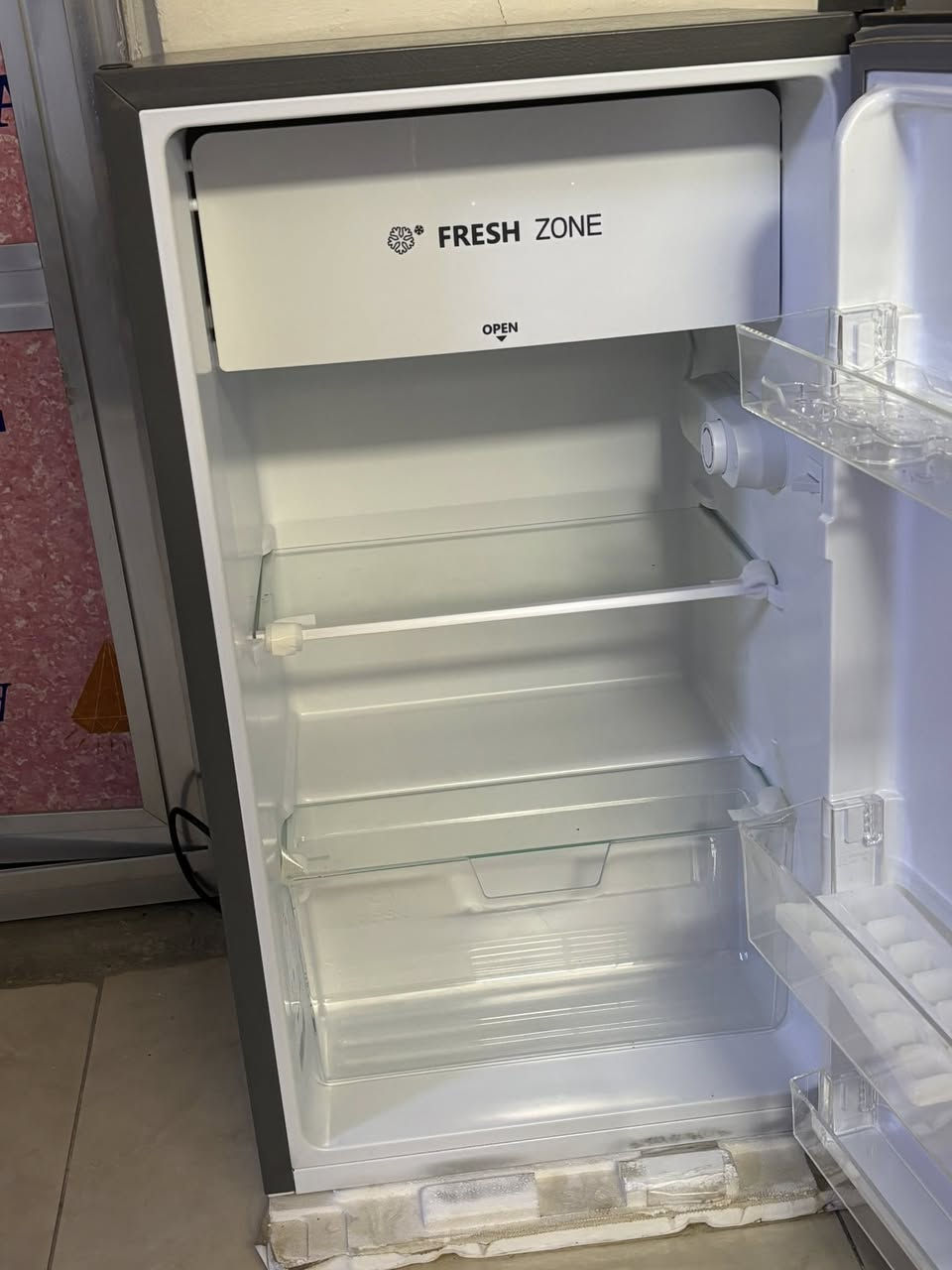 🔹ثلاجة هايسنس 5 قدم 🔹
✔ جديدة ونظيفة تمامًا

✔ لم تُستخدم نهائيًا

✔ هدية ولم يتم تشغيلها

✔ باب واحد – حجم عملي

✔ تبريد ممتاز وموفرة للكهرباء

✔ مناسبة للشقق، الغرف، أو الاستخدام الثانوي

📍 العنوان بغداد الحريه الثالثة 

💰 السعر: 250,000 ألف دينار (بيها مجال بسيط)

للاستفسار مراسلة خاص 🌸


**إذا كنت صاحب هذا الإعلان وتريد حذفه لأي سبب، رجاءا أرسل رسالة إلى الدعم الفني**