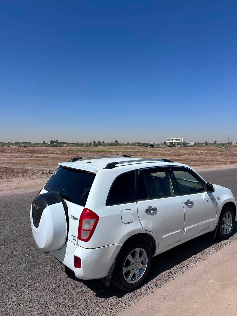 سلام عليكم تيكو ٢٠١٢ جاهزه السياره مكينه وكير وحداديه وتبريد سنويه ل٣٢ رقم وهزه جدد بيه رشات صبغ اثر خياسات ومعمره 
السعر ٣٩ وبيه مجال قليل حك الجيه العنوان الديوانيه قضاء السدير
واتساب ***********
