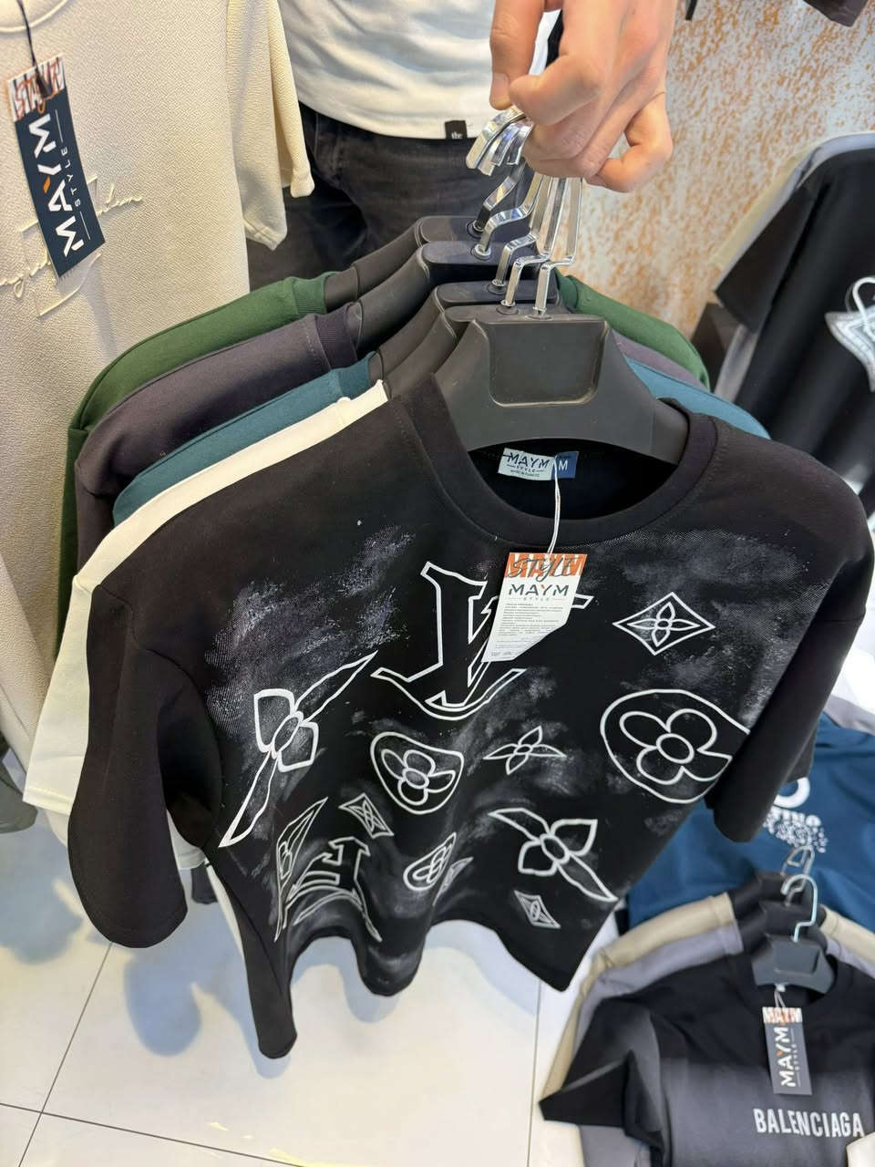 سعر 10 الف￼

مجمع سيد حمزه للملابس الرجالية والتجهيزات الرياضية العنوان العمارة حي الرسالة 
يتوفر لدينا ‏ بدي تركي أصلي ماستر ￼￼￼

‏القياسات. L  الى XXXL 

‏￼
يتوفر لدينا خدمة توصيل كافة محافظات العراق
للتواصل واتساب ***********
https://t.me/joinchat/USt2HU6VyUnB90hS
