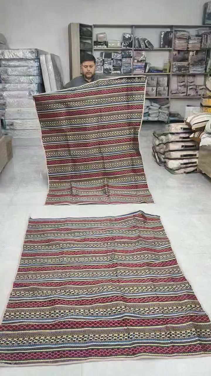 عرض خاص
 حصير
140*180

🔴 العنوان 
👈 مجمع خالد هريس 
بدايه دخول حي العسكري 
امام العارضة الصفراء 
مقابل ملعب التارتان 
الاستفسار
مراسله الصفحه 
الاتصال على الارقام التاليه 
***********
***********
