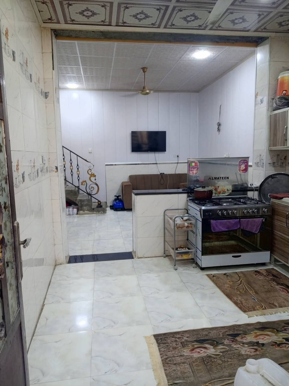 دار للبيع المساحه 110/متر طابقين 

حله ابو خستاوي مقابل حي ضباط الثانيه خدمات كامله 

طابو زراعي سند 25 تحويل 

قريب علا شارع 30/مال حي ضباط الثانيه 

السعر مناسب//***********
