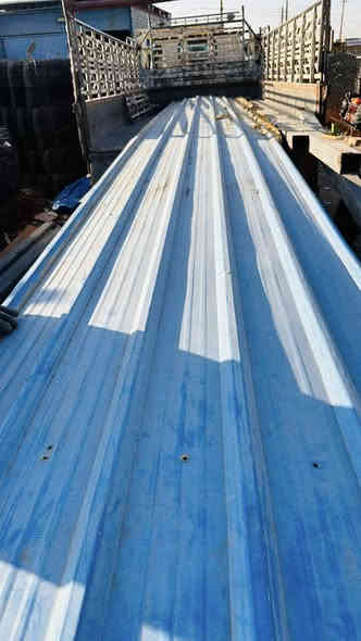 توفر لدينا كيربي 8 متر ثقيل 
سعر المتر الواحد 3 قفل 
العنوان تكريت الحي الصناعي وكالة نزار 
***********
