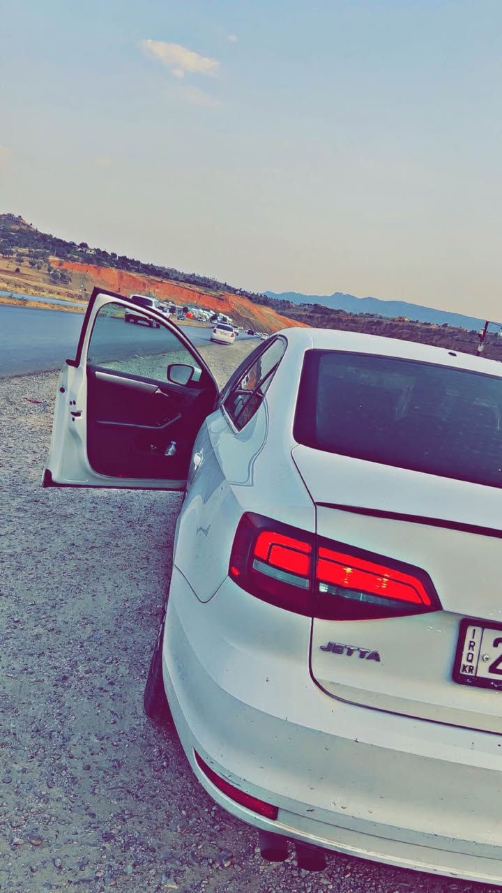 جيتا مۆدێل ۲٠۱۷  سپی زۆر جوان و کەشخە مواسفاتs  دووپارجەو نیو بۆیاخی هەیە بەبێ ژورئ  . 
٠۷٥۱٥۱۷٠٦۱۸ أربيل, العراق


**إذا كنت صاحب هذا الإعلان وتريد حذفه لأي سبب، رجاءا أرسل رسالة إلى الدعم الفني**