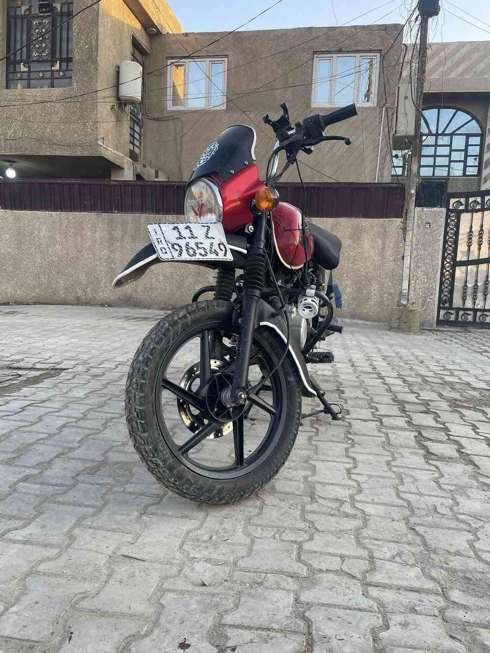 سلام عليكم بوكسر ٢٠٢٣ مرقمه وبسمي تحويل ثاني يوم الدراجه كفاله بس بيه نقوصات خفيفه سعره٢٧٠٠وبيه مجال للطيبين مكاني بغداد بغداد الجديده رقمي***********
