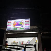 فريمات حديد ضوئية • محلات وكوفيات • مقاسات حسب الطلب