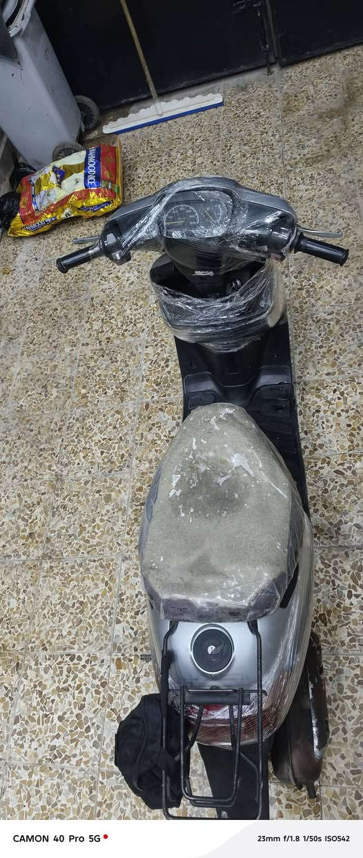 سلام عليكم دراجه بوتين شرط من كل النواحي شاصي شرط مكينه شرط ينرادلو بس كلجات فقط الكلج الاصلي مالو مابدل 400 وبي مجال حك جيتك فقط فقط فقط نضافه خير من الله


**إذا كنت صاحب هذا الإعلان وتريد حذفه لأي سبب، رجاءا أرسل رسالة إلى الدعم الفني**