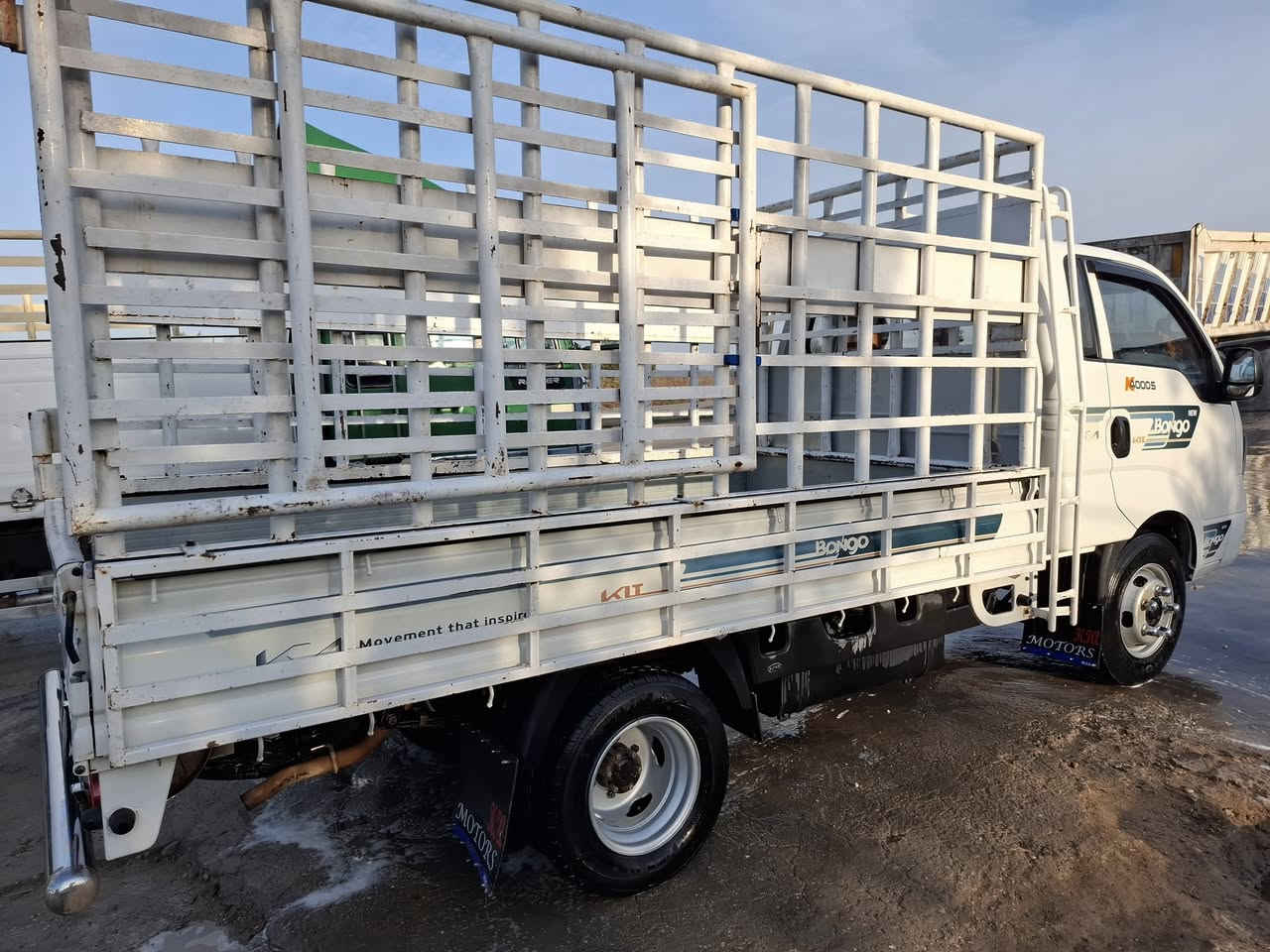 صلي علئ محمد وال محمد 
السلام عليكم كيا فحل للبيع موديل 2023 .محور تاير خلفي لايت زنون 
السياره جاهزه شغل وطلع…(المحجر مو وياه )***********والسعر خابر وبيك خير وتدلل
