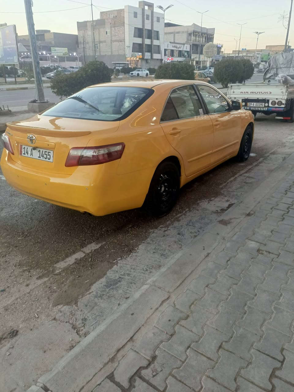 السلام عليكم كامري خليجي مكفوله من الضربه موديل9مكينه كير تبريد حداديه كهربائيات تخم  سياره نضيفه كلش احلا من صور مكينه 2400 جديدة  سياره دواخلها نضيفه سنوية ل2030باسمي رقم نلكيزي مداور شوكت ماتريد سعرها 78وبيها مجال للشراي مكانها سماوه مركز ***********
