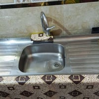 للبيع مترين والسنك متر ونص 3 قطع نقص بوب الكاونتر كلش نضيف مابي اي كسر...