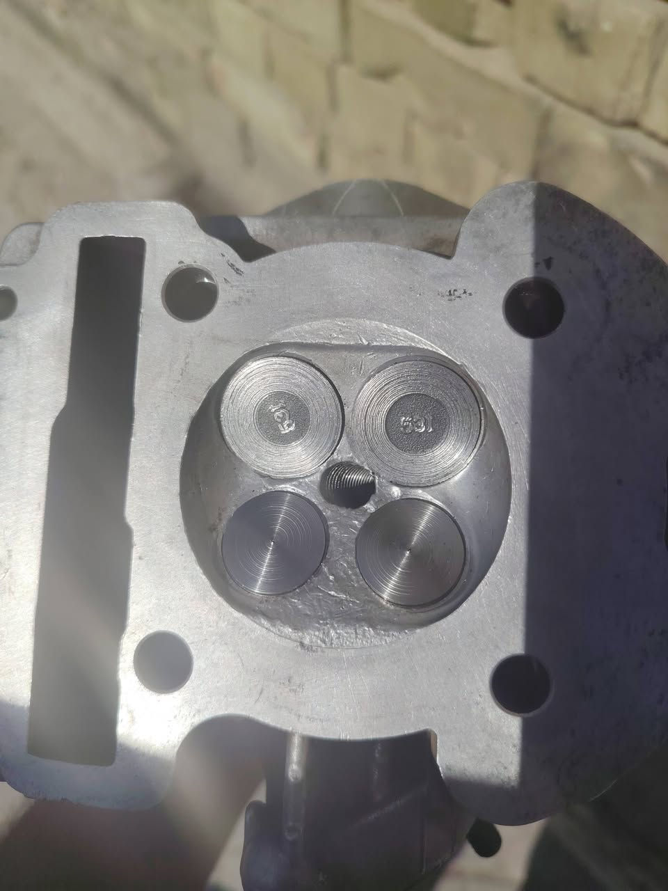 سلام عليكم 
كور للبيع ماركه قويه طلب خاص ولفات مال سياره كورله
***********
