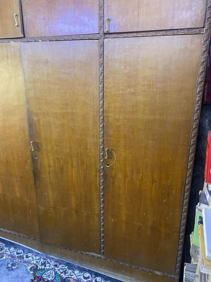 كنتور اربعة ابواب بملحق صاج ببلوك قوي للبيع الاتصال هاتف***********
