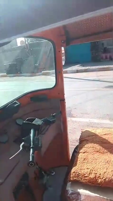 تكتك للبيع
موديل 20 رقم واسط مشروع وطني 
كير ومحرك خير من الله تخم تايرات جديد گشر ودواخل موضح بالصور
عنوانها واسط / الصويرة 
للاستفسار ***********
واتساب هم موجود

