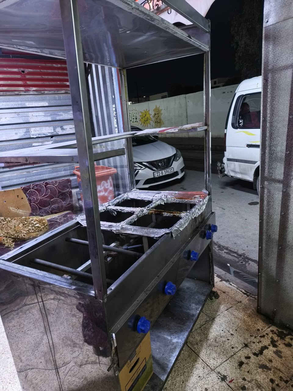 السلام عليكم شوايه بركر فنكر
كامله كمله طاواتها غراضها كامله ثلاث عيون كلي 

شوف نارها بل فيديو نضافتها 80/100 سعر 350بيها مجال

رقم *********** تواصل وتساب فقط مكاني حي الامن قرب بانزيخانه شلالات خاص مفتوح
