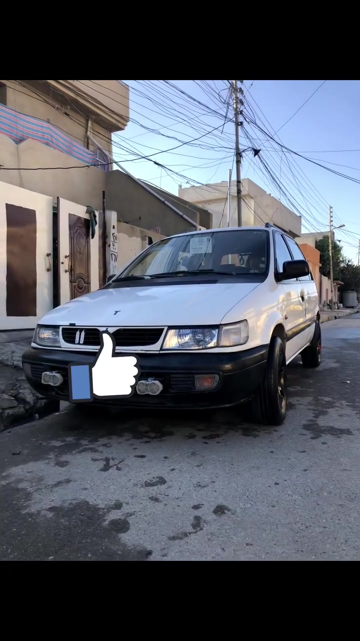السلام عليكم مستبوشي للبيع موديل (93)المحرك والكير شرط (كابون) بانزين بيها سنويه عظم لي 2031 السياره بسمي  رقم انكليزي مسطره  تدفئه وتبريد شغاله وشرط التحويل السعر (40 ) الرقم ***********..***********  إذا شراي خابر وتدلل.
