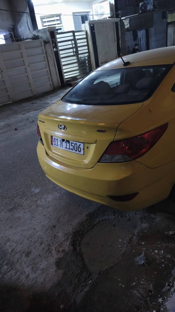 سلام عليكم سيارة اكسنت للبيع ٢٠١٢صفرة كير ومحرك خير من اللة وتبريد بي، ليك ماعرف وين الاستفسار الاتصال ***********
