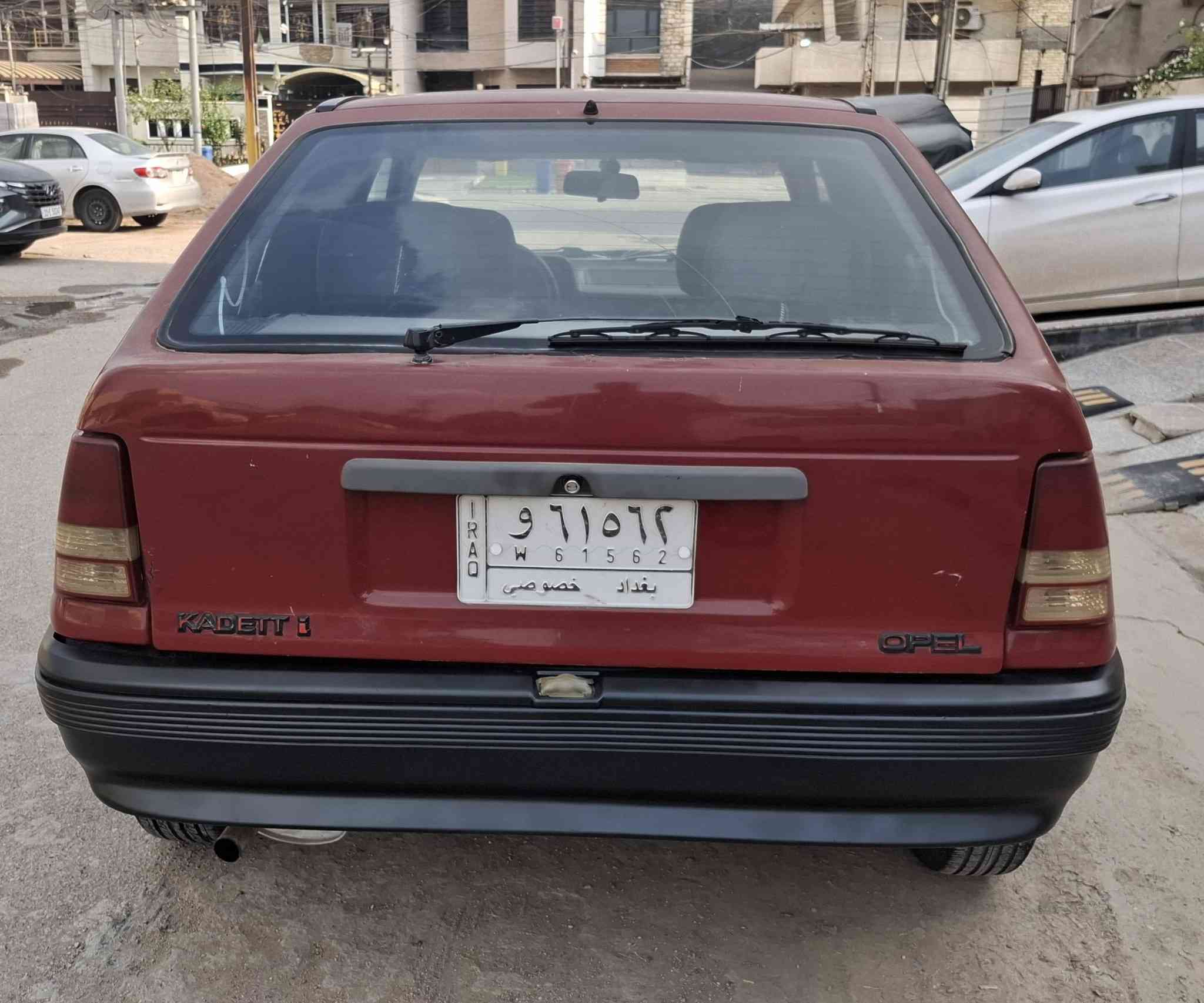 سلام عليكم عندي اوبل كاديت للبيع فقط موديل 1990 رقم بغداد بسمي سنويه الى 2030 كير اوتماتيك ستيرن باور محرك 1600 كهربائيات كله شغاله بلاديه لا ضربه مصبوغه حزام فقط قماره وتكم بلاد تخم تاير جديد صدر امامي وخلفي جديد باتري جديد قطره خياس ما بيهه كير محرك جدد السعر 30 وبيهه مجال قليل ورجاء الي مو شراي لا يتصل مكان السياره بغداد العامريه الرقم الهاتف ***********
