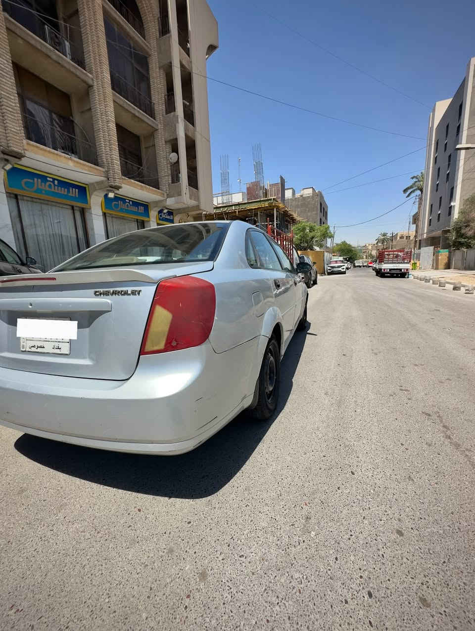 السلام عليكم 

للبيع شوفوليت أوبترا 2004

 سيارة نظيفة، مريحة متحتاج تصرف عليها .

🔹 الموديل: 2004
🔹 اللون: سلفر
🔹 الجير: عادي

✔️ مكينة ممتازة.
✔️ گير ممتاز.
✔️ تبريد ثلج خير من الله.
✔️ صيانة كاملة.
✔️ نوزلات جديدة.
✔️ بلكات جديدة (يم حمادة الساعدي).
✔️ غرفة جديدة.
✔️ الصدر 50%.

📄 السيارة باسمي، والتحويل ثاني يوم مباشرة.

📍 مكان السيارة : بغداد - الدورة / الميكانيك.

💰 السعر: 50 ورقة، وبيها مجال .

📞 للتواصل: *********** متوفر واتساب .

الشراي يتفضل يتصل و يشوف السيارة ، وإن شاء الله ماقصر وياه .
