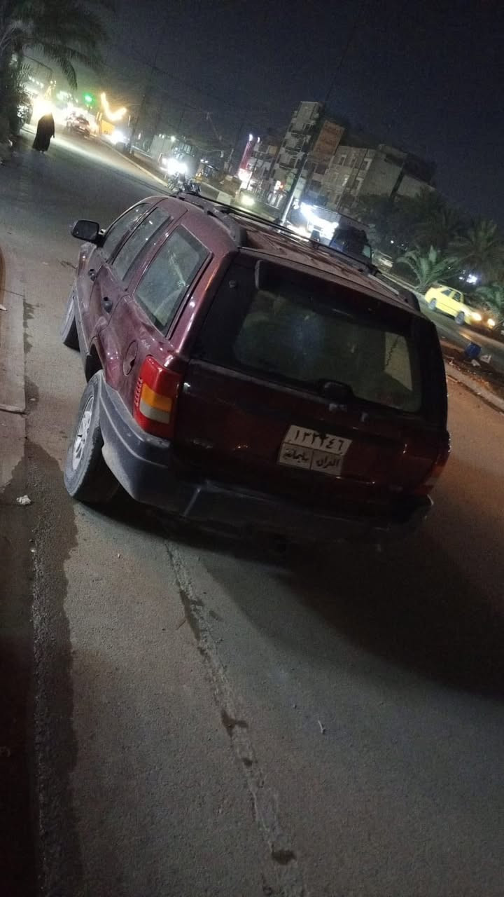 سلام عليكم

جيب موديل ٢٠٠٠ كفاله عامه من ضربه والصبغ السيارة كلشي بيها جديد
مكينه ٨ سلندر تحويل مباشر لوكير شغال
سعرها ٧٠ وبيها مجال 
عنوان بغداد بلديات 
***********
