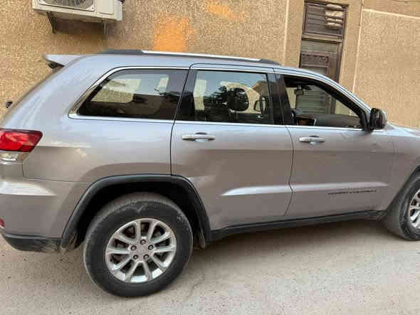 السلام عليكم للبيع لاريدو 2021
وارد كندي مابيهة ضمان 
يعني انتر  بول 

كلين بدون حادث  رقم بغداد 

تحويل او وكالة حاضر 

السعر ١٧٥ ورقة بيه مجال قليل 

***********
