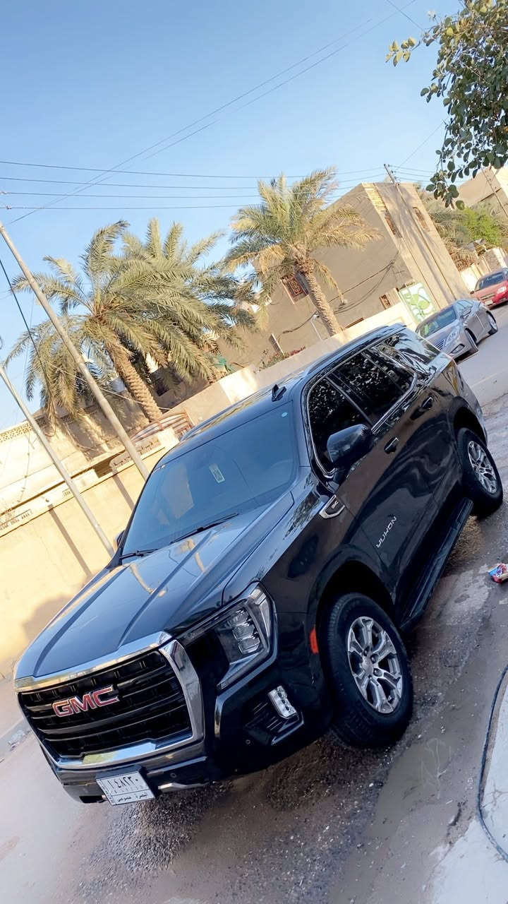 السلام عليكم جمسي يوكن وكاله مديل 2023 مغلف نانوو بلكامل ماشيه 100 الف كفاله عامه السياره بيه بارد بصيط بين لباب ولجاملغ لخلفي ومشتغلي شغل مضبوط اثر شخط وصابغي مكاني بصره ***********
