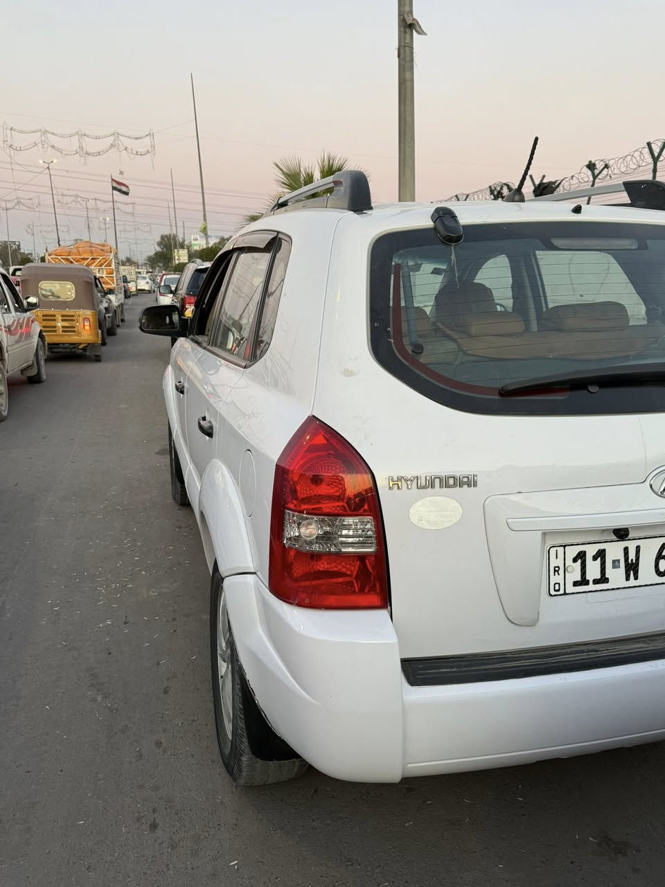 توسان 2010خليجي جاملخ صفحت السايق صبغ فقط وبيهابارد بسيط جدآ كير مكينه مكفول السياره نضيفه السعر 123 وبيها مجال بسيط *********** السياره بسمي تحويل ثاني يوم
