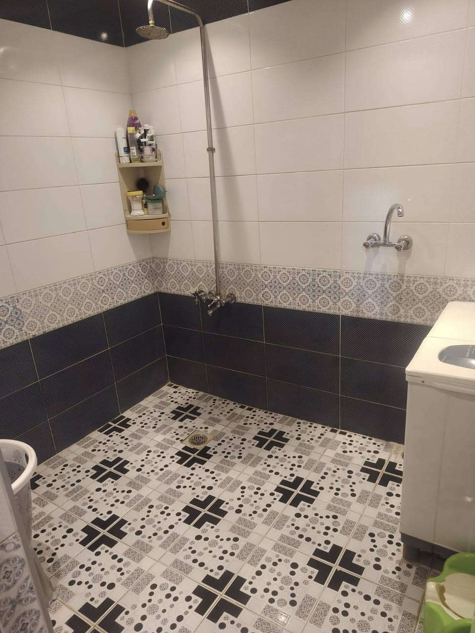 🏡 للبيع – مشتمل في حي الجبيرية الثالثة
📐 المساحة: 130 م²🏠 طابقين🛏️ 3 غرف نوم🚿 حمامان🛣️ شارع 15 م📍 موقع مميز💰 بسعر مناسب
📍 موقع المكتب: العرموشية – مقابل الخضراء
📞 للاستفسار والتواصل:☎️ ***********
🏢 عقارات تاج السلطان✨ ثقتكم أساس نجاحنا

#عقارات #تاج_السلطان #الجبيرية #بيع_منازل #استثمار #بغداد
