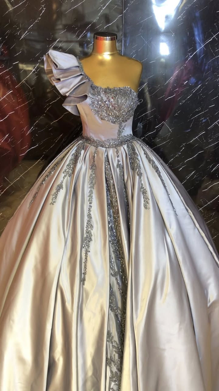 تخفيضات بدلات سعر القطعة50 الف يتوفر توصيل حجز خاص


**إذا كنت صاحب هذا الإعلان وتريد حذفه لأي سبب، رجاءا أرسل رسالة إلى الدعم الفني**